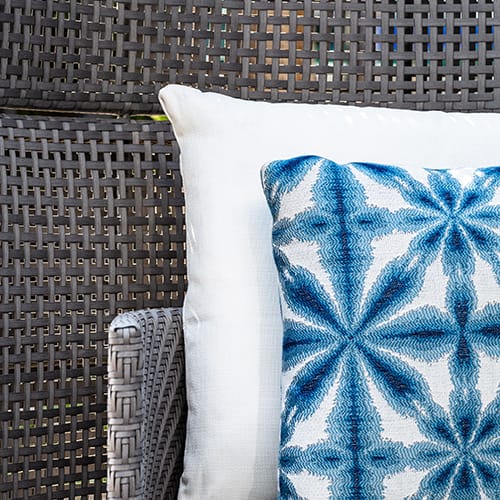 Almofada O'Top Linen White Sunshibo Flower Indigo